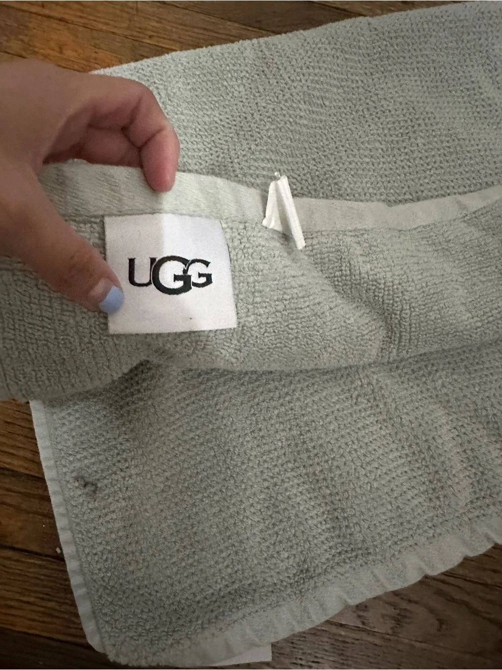 SET OF 2 UGG BATH TOWELS - UGG MARTIS ORGANIC COTTON BATH TOWELS - LIGHT BLUE